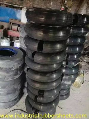 Black NBR Rubber Tyre Coupling with Tensile Strength 8-12Mpa for Steel Industry in F40-F250 Size
