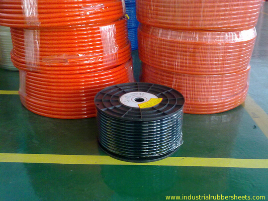 Red Polyurethane Coupling PU Hose 1.15-1.25g/Cm3 Density Chemic Erode Resistant
