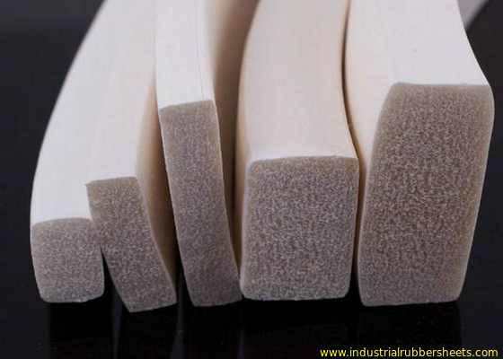 Cáp xốp silicon 10-30 Shore A được ép ra ngoài cho niêm phong công nghiệp